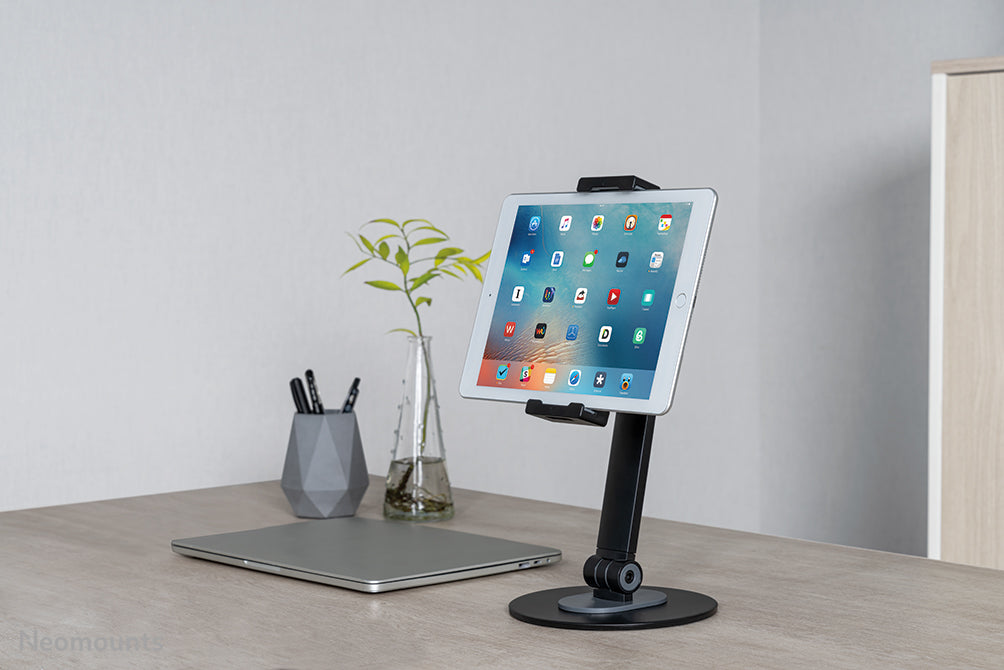 Neomounts DS15-540BL1 uniwersalna podstawka na tablet 4,7-12,9 cala - tablety - Czarna