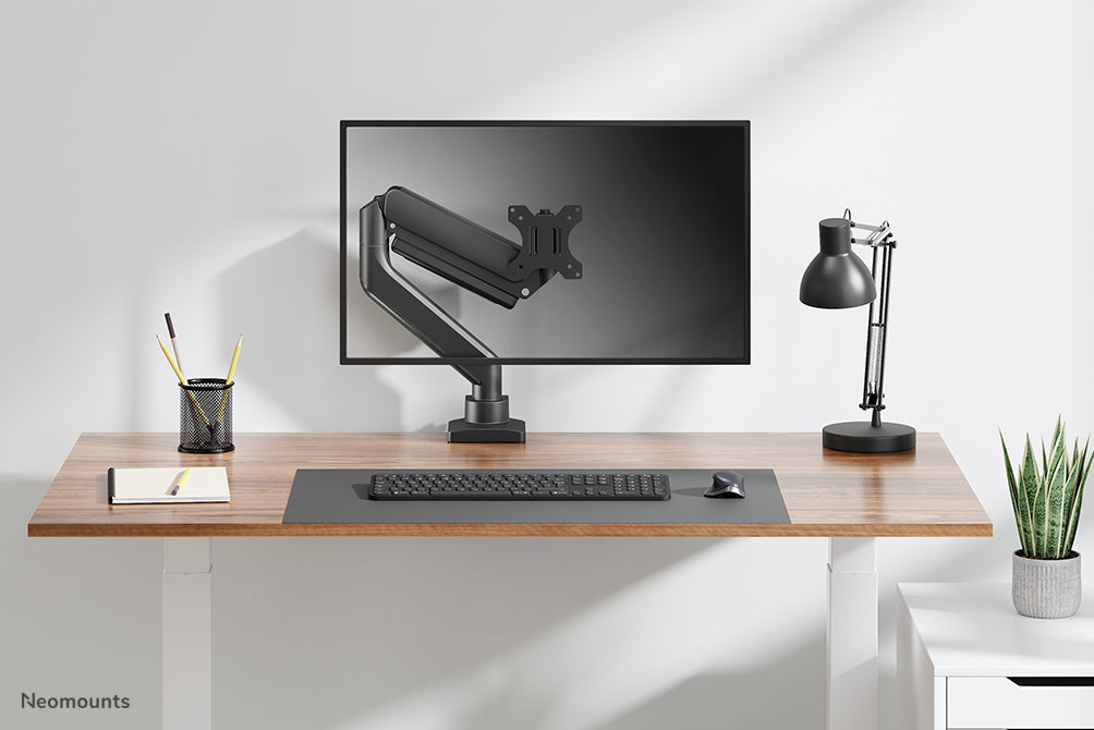 Neomounts DS70-450BL1 pełen zakres ruchu biurkowy uchwyt na monitor dla ekranów 17-42 cali - Czarny
